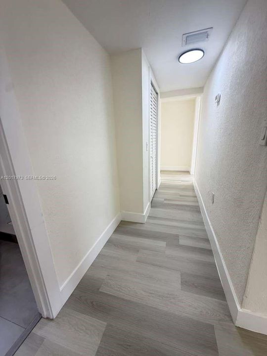 В аренду: $3,800 (3 спален, 2 ванн, 1300 Квадратных фут)