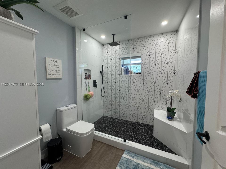 В аренду: $3,950 (3 спален, 3 ванн, 2206 Квадратных фут)