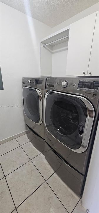 Activo con contrato: $2,300 (2 camas, 1 baños, 870 Pies cuadrados)