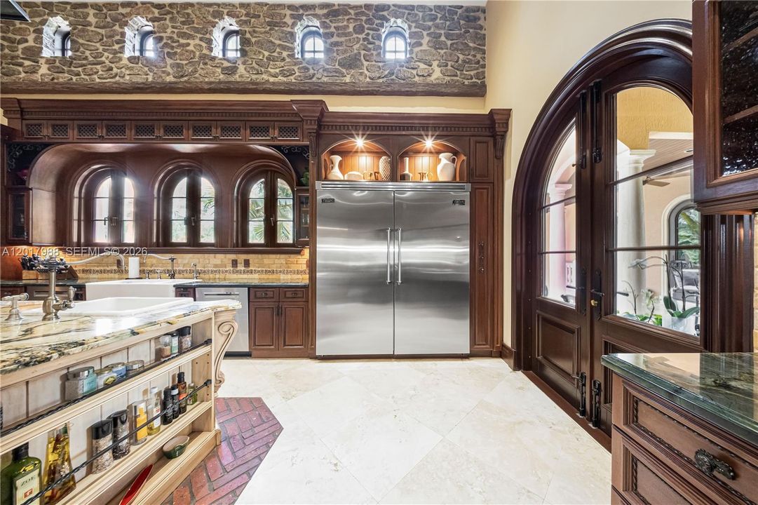 En Venta: $6,999,000 (6 camas, 5 baños, 11907 Pies cuadrados)