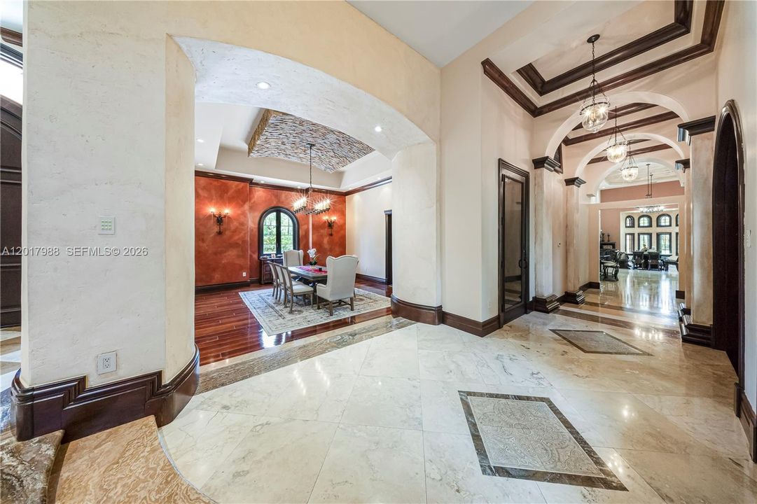 En Venta: $6,999,000 (6 camas, 5 baños, 11907 Pies cuadrados)