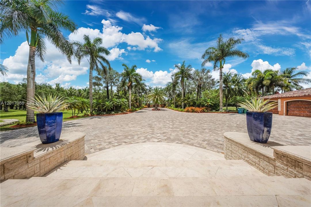 En Venta: $6,999,000 (6 camas, 5 baños, 11907 Pies cuadrados)