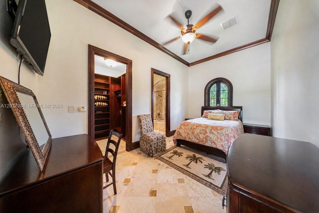 En Venta: $6,999,000 (6 camas, 5 baños, 11907 Pies cuadrados)