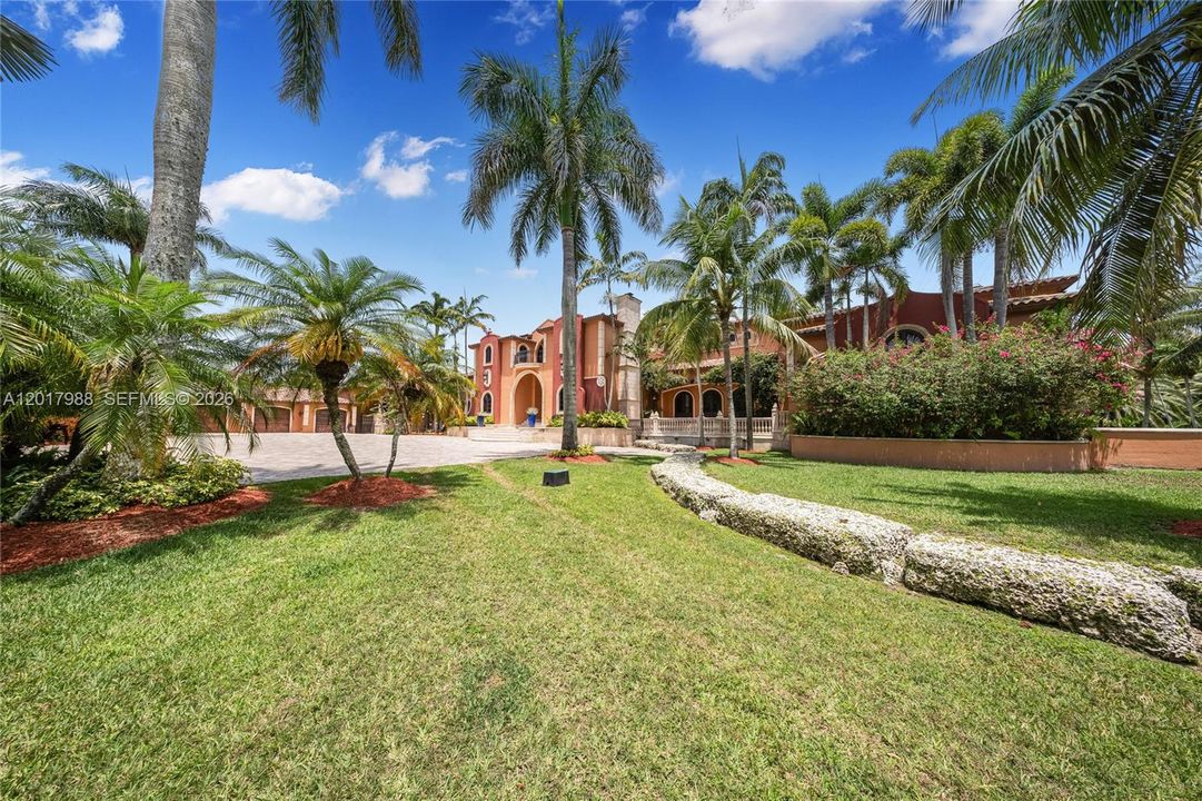 En Venta: $6,999,000 (6 camas, 5 baños, 11907 Pies cuadrados)