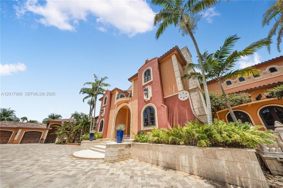En Venta: $6,999,000 (6 camas, 5 baños, 11907 Pies cuadrados)