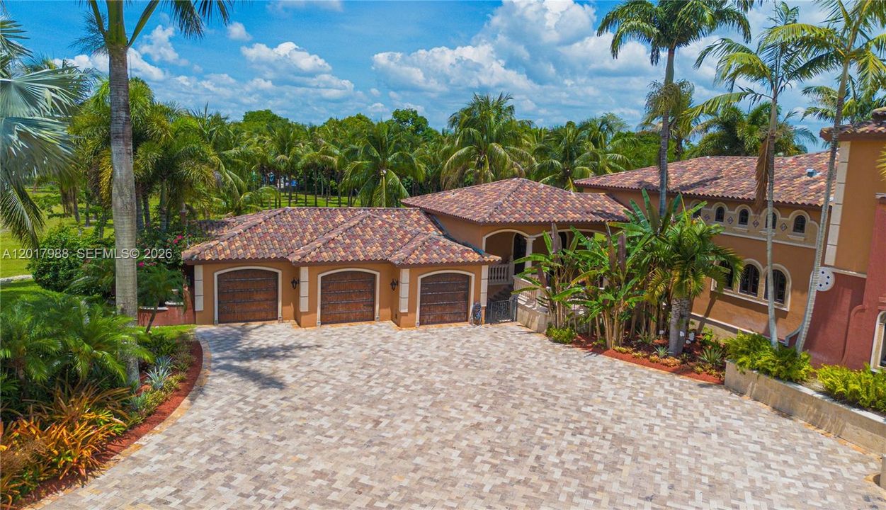 En Venta: $6,999,000 (6 camas, 5 baños, 11907 Pies cuadrados)