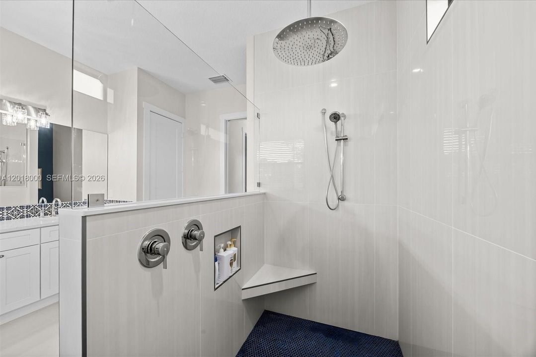 For Sale: $759,900 (3 beds, 2 baths, 2357 Square Feet)
