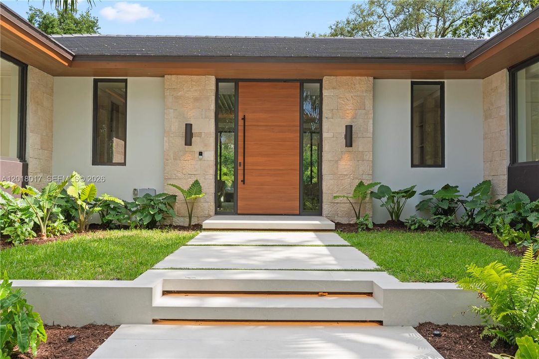For Sale: $4,800,000 (5 beds, 6 baths, 4618 Square Feet)