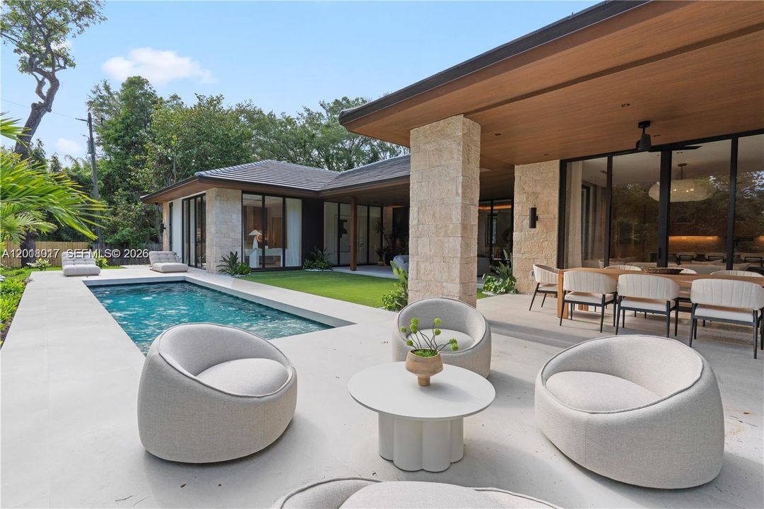 For Sale: $4,800,000 (5 beds, 6 baths, 4618 Square Feet)