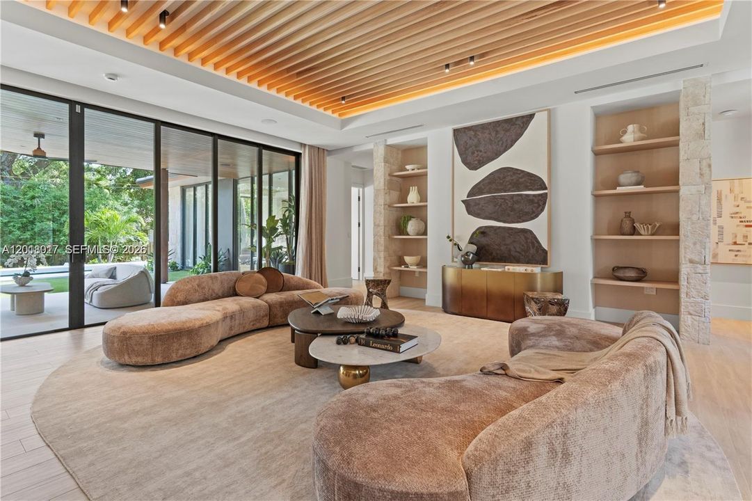 For Sale: $4,800,000 (5 beds, 6 baths, 4618 Square Feet)