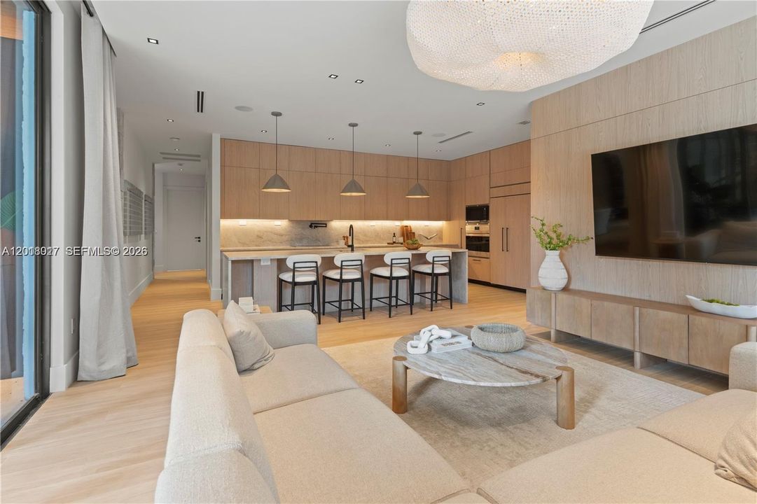 For Sale: $4,800,000 (5 beds, 6 baths, 4618 Square Feet)