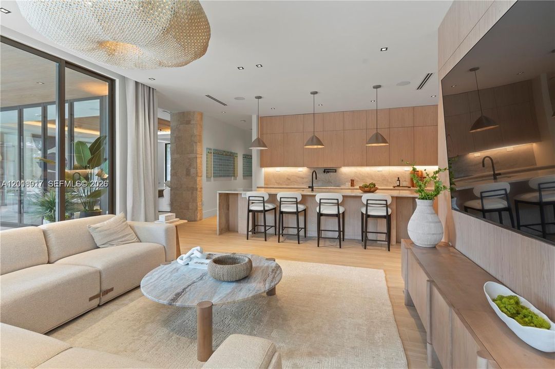 For Sale: $4,800,000 (5 beds, 6 baths, 4618 Square Feet)