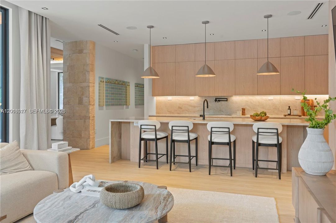 For Sale: $4,800,000 (5 beds, 6 baths, 4618 Square Feet)