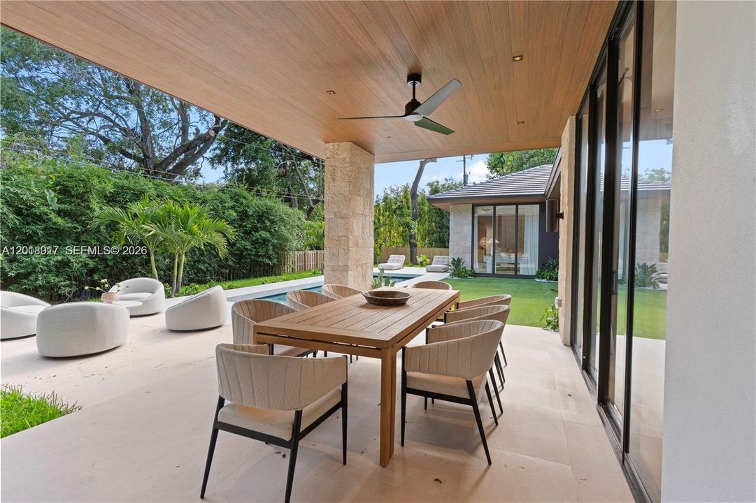 For Sale: $4,800,000 (5 beds, 6 baths, 4618 Square Feet)