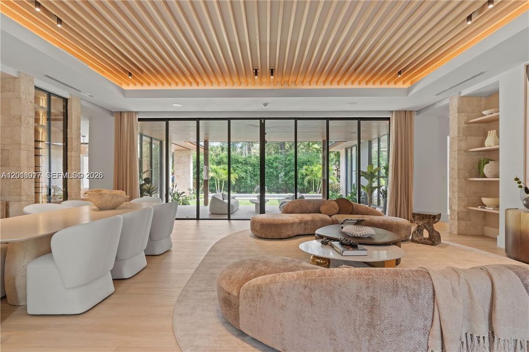 For Sale: $4,800,000 (5 beds, 6 baths, 4618 Square Feet)