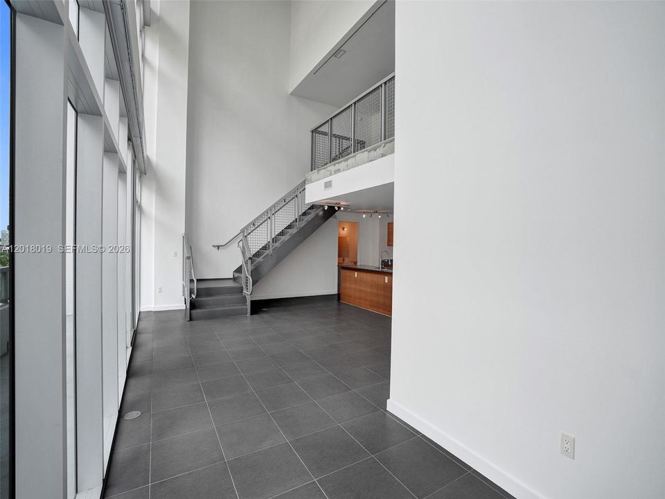 For Sale: $599,000 (1 beds, 1 baths, 1328 Square Feet)