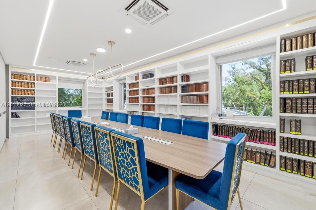 Upstairs Library/Room