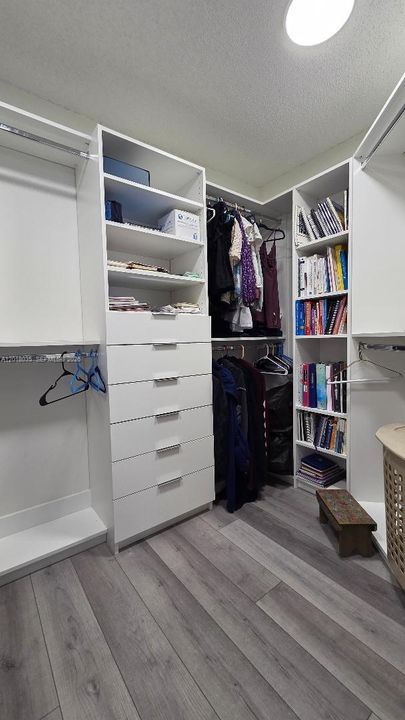 En Renta: $4,900 (4 camas, 2 baños, 1975 Pies cuadrados)