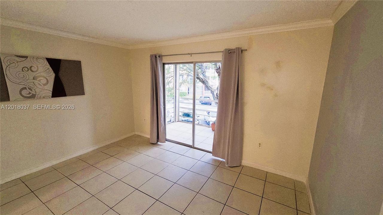 В аренду: $1,730 (2 спален, 2 ванн, 1290 Квадратных фут)