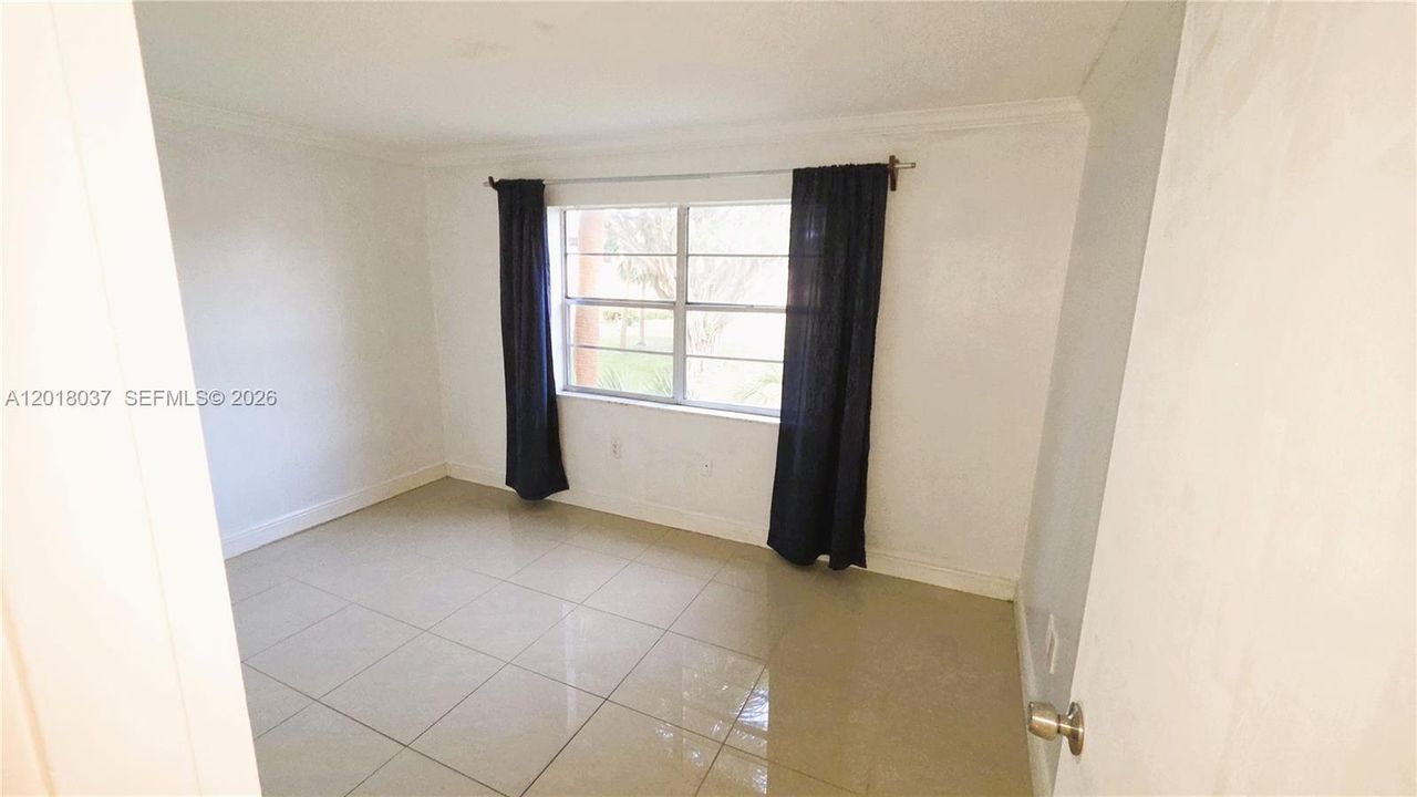 В аренду: $1,730 (2 спален, 2 ванн, 1290 Квадратных фут)