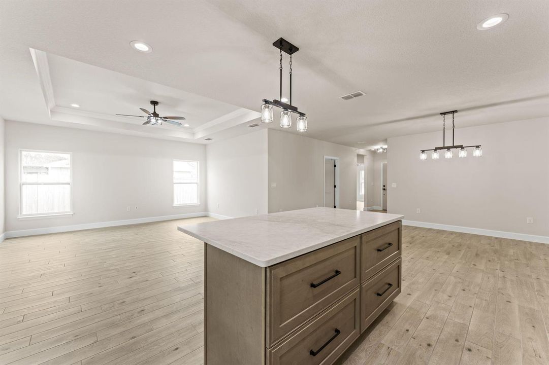 27-web-or-mls-GALICIA.Kitchen.45