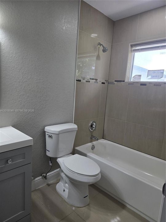 For Rent: $2,600 (3 beds, 2 baths, 2370 Square Feet)