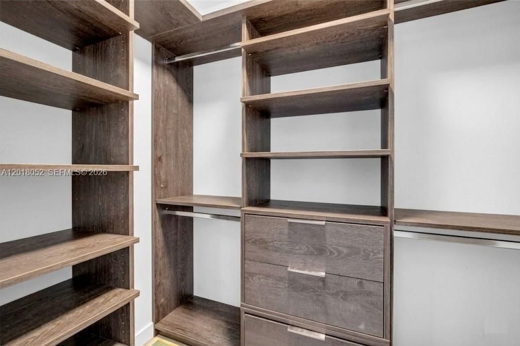 Недавно продано: $529,000 (2 спален, 2 ванн, 1097 Квадратных фут)