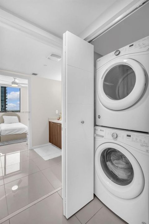 Недавно продано: $529,000 (2 спален, 2 ванн, 1097 Квадратных фут)