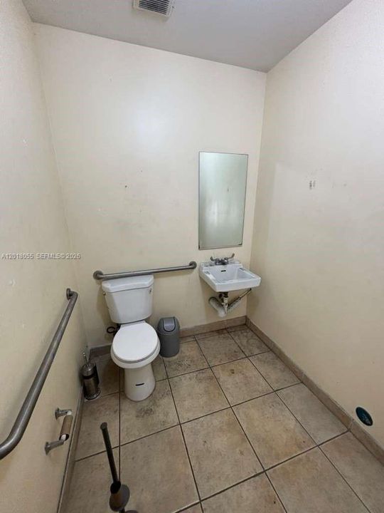 В аренду: $2,550 (0 спален, 0 ванн, 0 Квадратных фут)