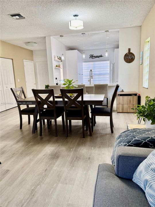 For Rent: $3,200 (2 beds, 2 baths, 1450 Square Feet)