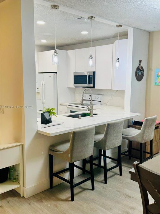For Rent: $3,200 (2 beds, 2 baths, 1450 Square Feet)