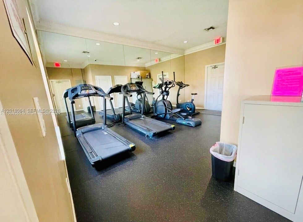 For Rent: $3,200 (2 beds, 2 baths, 1450 Square Feet)