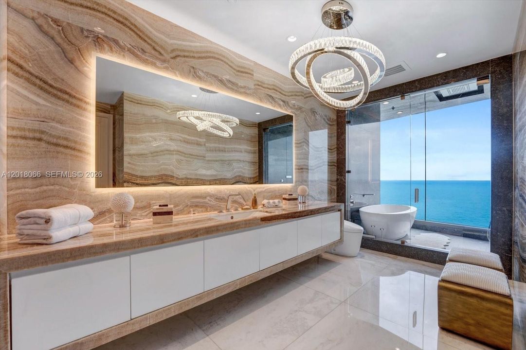 For Sale: $10,900,000 (5 beds, 7 baths, 3803 Square Feet)