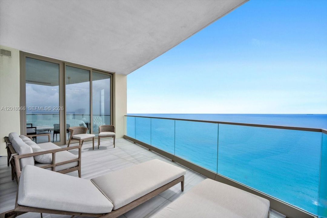 For Sale: $10,900,000 (5 beds, 7 baths, 3803 Square Feet)