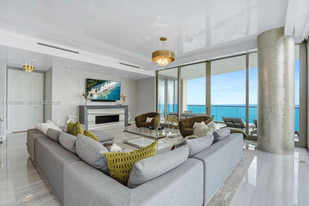 For Sale: $10,900,000 (5 beds, 7 baths, 3803 Square Feet)