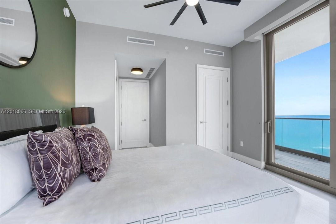 For Sale: $10,900,000 (5 beds, 7 baths, 3803 Square Feet)