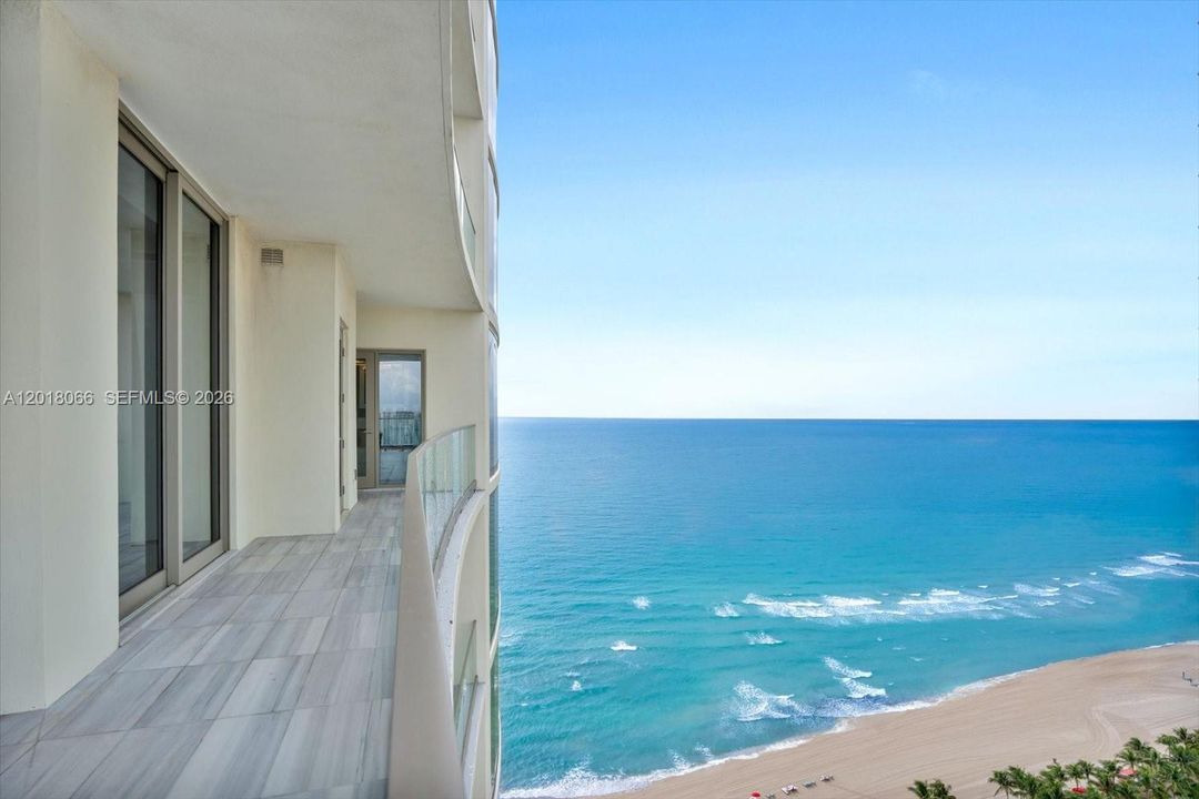 For Sale: $10,900,000 (5 beds, 7 baths, 3803 Square Feet)