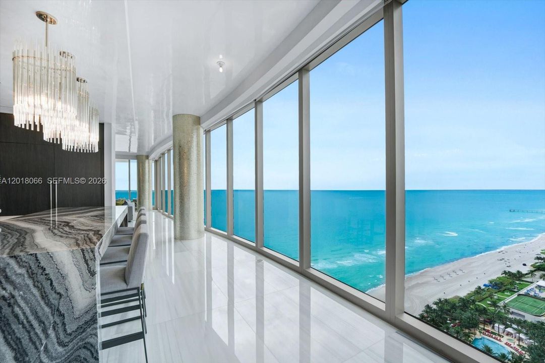 For Sale: $10,900,000 (5 beds, 7 baths, 3803 Square Feet)