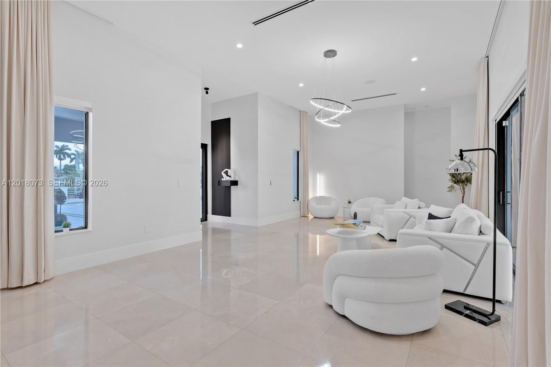 En Venta: $3,250,000 (5 camas, 6 baños, 3919 Pies cuadrados)