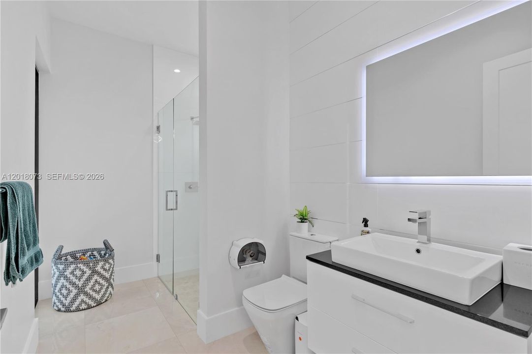 En Venta: $3,250,000 (5 camas, 6 baños, 3919 Pies cuadrados)