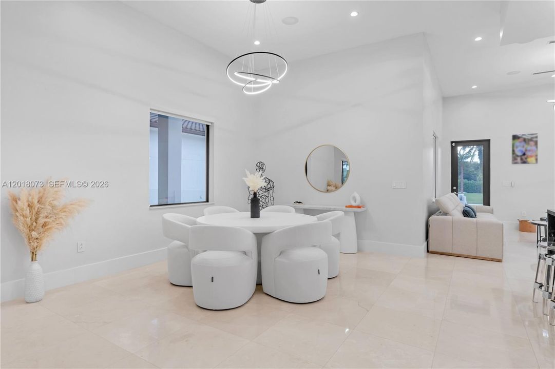 En Venta: $3,250,000 (5 camas, 6 baños, 3919 Pies cuadrados)