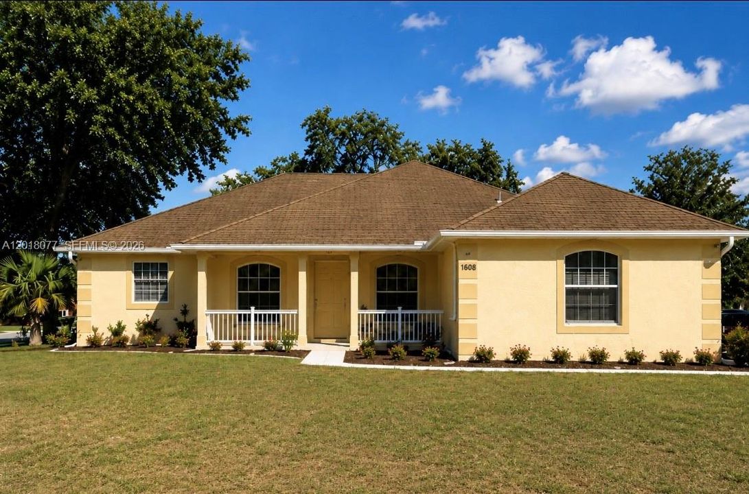 For Sale: $385,000 (3 beds, 2 baths, 2055 Square Feet)