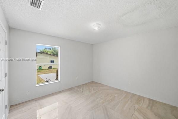 For Sale: $385,000 (3 beds, 2 baths, 2055 Square Feet)