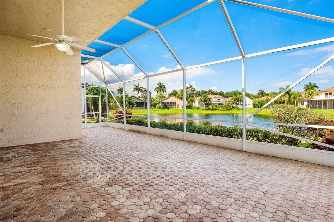 Screened in Patio
