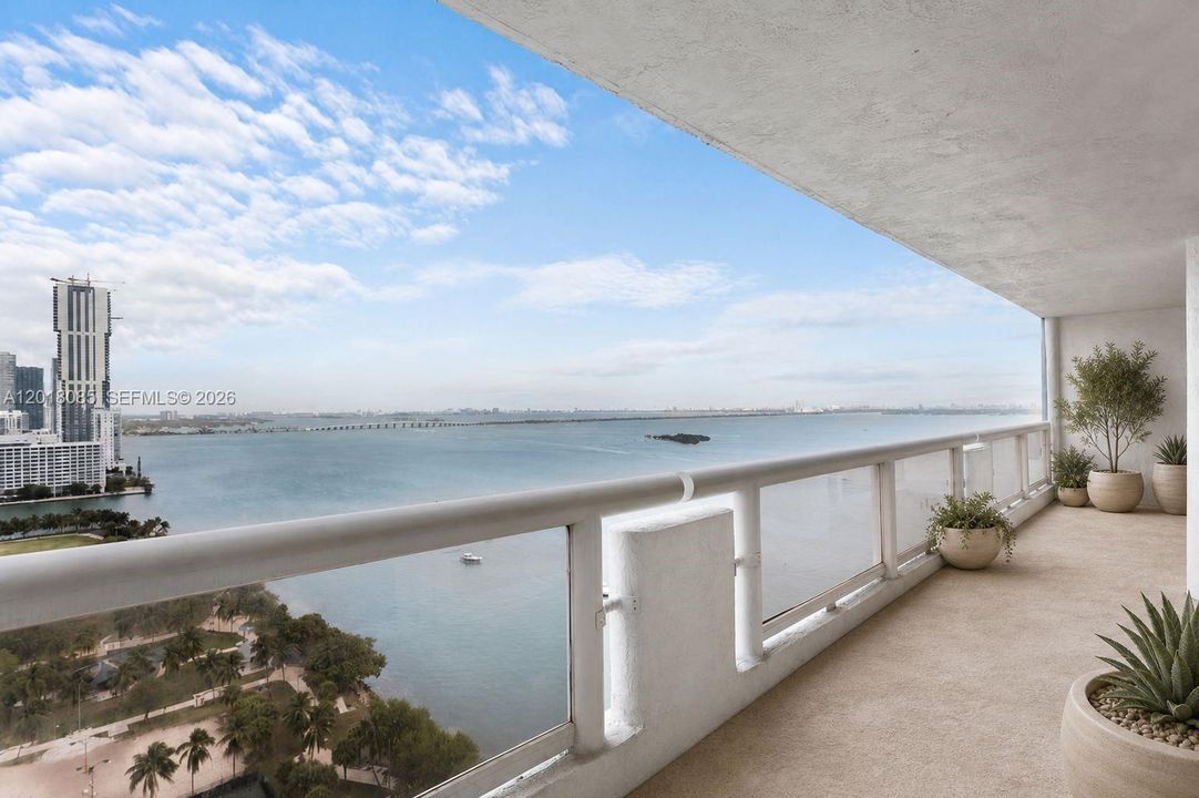 Large balcony front water views and good privacy