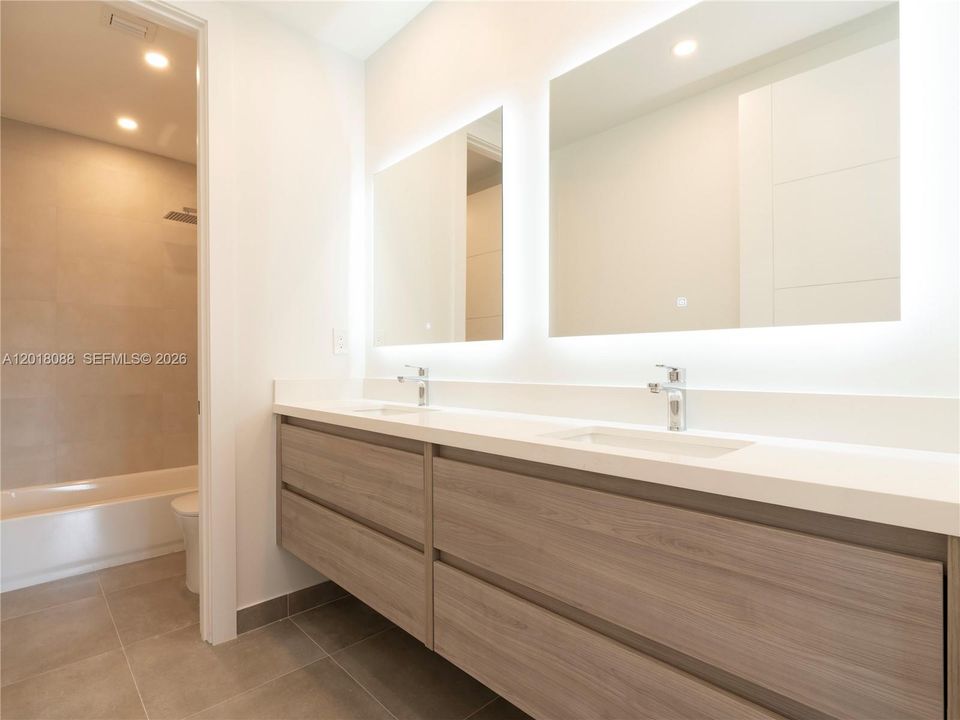 Recently Rented: $5,400 (4 beds, 3 baths, 2308 Square Feet)