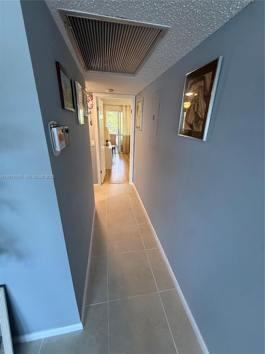 En Venta: $229,000 (2 camas, 2 baños, 1000 Pies cuadrados)