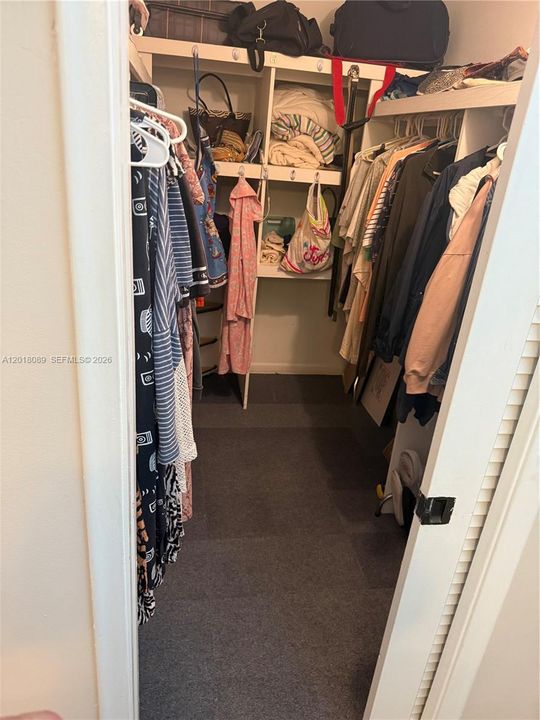 En Venta: $229,000 (2 camas, 2 baños, 1000 Pies cuadrados)
