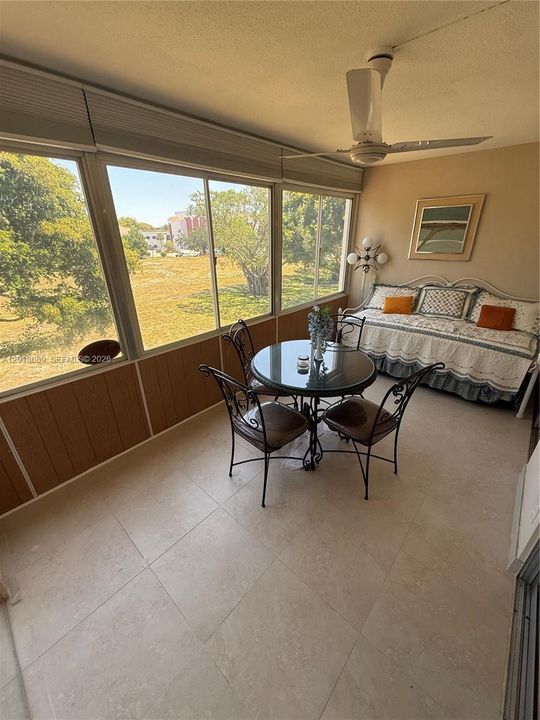 En Venta: $229,000 (2 camas, 2 baños, 1000 Pies cuadrados)