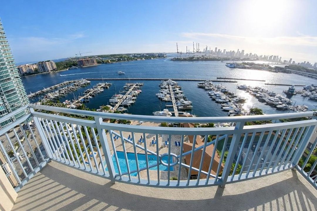 For Rent: $7,900 (2 beds, 2 baths, 1090 Square Feet)